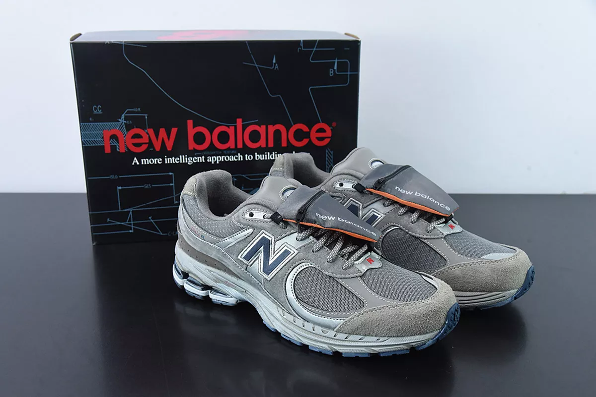 new balance M2002RVA